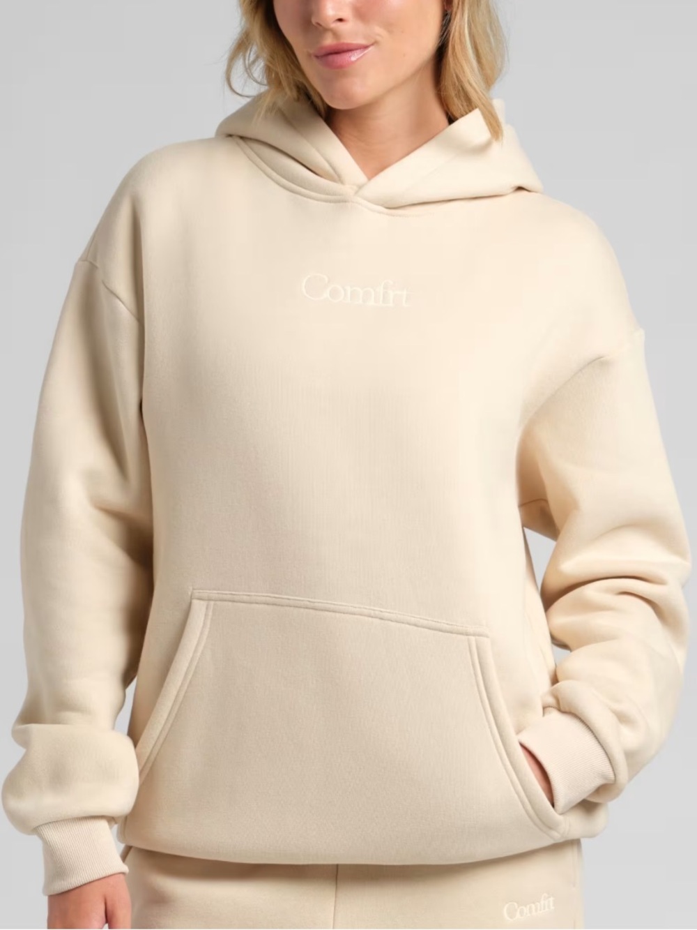 ·Comfrt· Cream Oversized Hoodie Sweatshirt Size Small